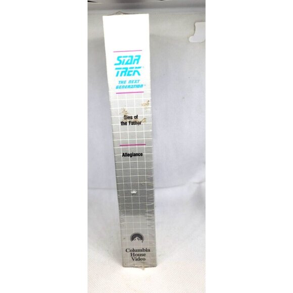 Relive the Epic Adventures of Star Trek The Next Generation with The Collectors - Picture 9 of 9